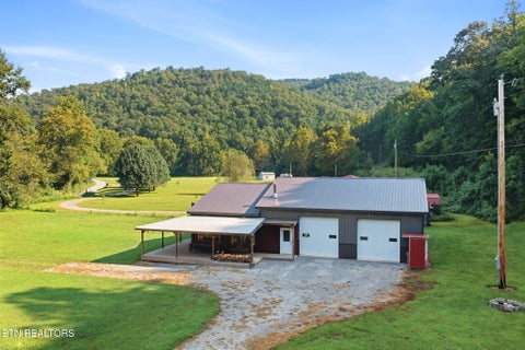 Tiny photo for 8734 Stoney Fork Rd, Huntsville, TN 37756 (MLS # 1357682)