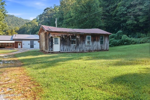 Tiny photo for 8734 Stoney Fork Rd, Huntsville, TN 37756 (MLS # 1357682)