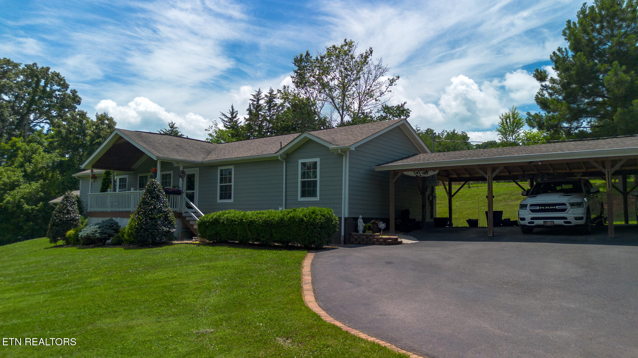 1151 Shields Ridge Rd