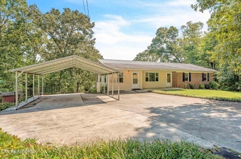 Tiny photo for 228 Crestwood Circle, Decatur, TN 37322 (MLS # 1355799)