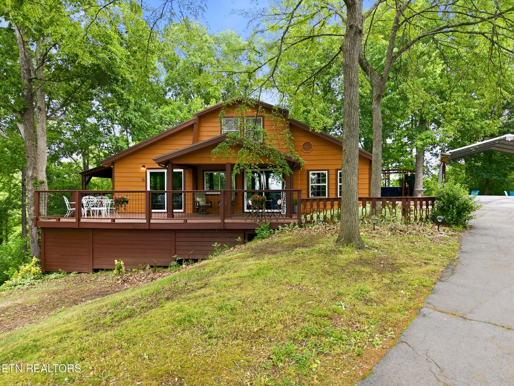 Photo of 730 Chris Way, Sevierville, TN 37876 (MLS # 1339548)