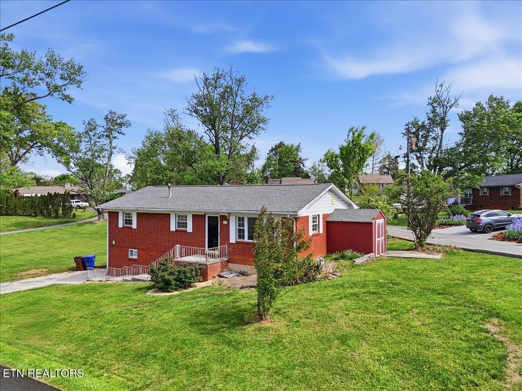 Photo of 1106 Lockhart Rd, Jefferson City, TN 37760 (MLS # 1335918)