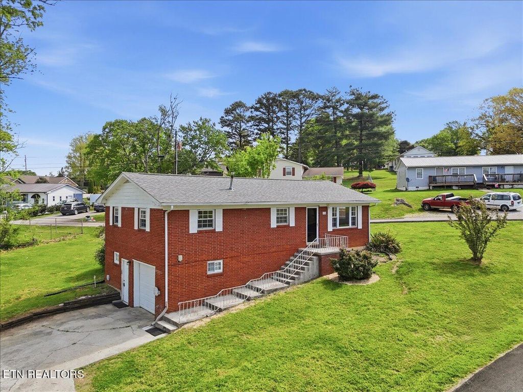 Photo of 1106 Lockhart Rd, Jefferson City, TN 37760 (MLS # 1335918)