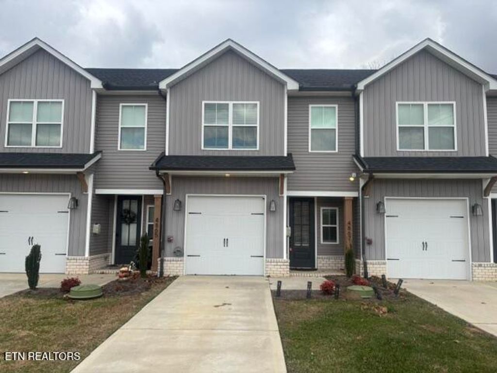 Photo of 4867 Ancient Glacier Lane, Knoxville, TN 37918 (MLS # 1325018)