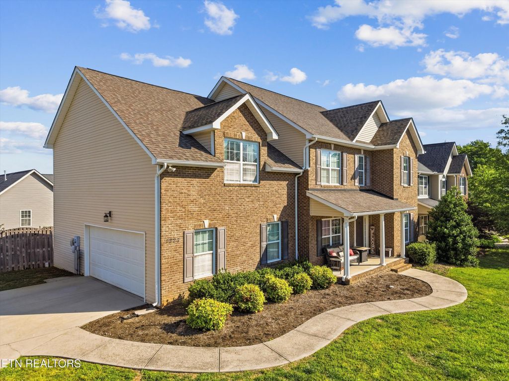 Photo of 1227 Meadowmist Lane, Maryville, TN 37804 (MLS # 1337942)