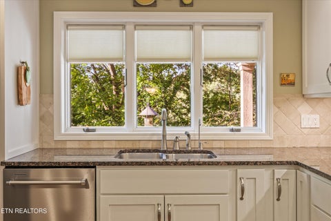 Tiny photo for 116 Kawonu Lane, Loudon, TN 37774 (MLS # 1359790)