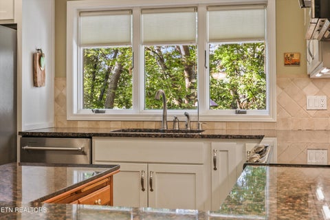 Tiny photo for 116 Kawonu Lane, Loudon, TN 37774 (MLS # 1359790)
