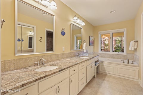 Tiny photo for 116 Kawonu Lane, Loudon, TN 37774 (MLS # 1359790)