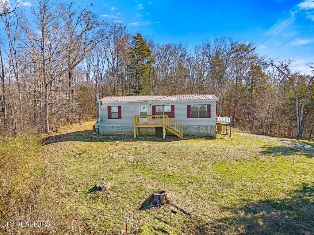 Photo of 111 County Road 462, Englewood, TN 37329 (MLS # 1314108)