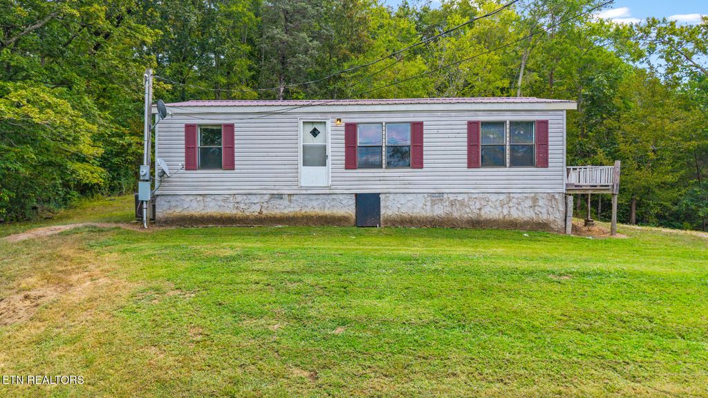 Photo of 111 County Road 462, Englewood, TN 37329 (MLS # 1314108)