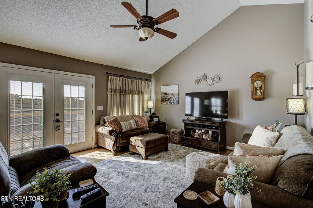 Photo of 825 Ridge Rd, Madisonville, TN 37354 (MLS # 1277361)