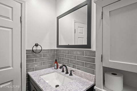 Tiny photo for 260 Long Hollow Rd, Clinton, TN 37716 (MLS # 1346241)