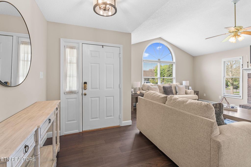 Photo of 3513 Greywolfe Drive, Knoxville, TN 37921 (MLS # 1334978)