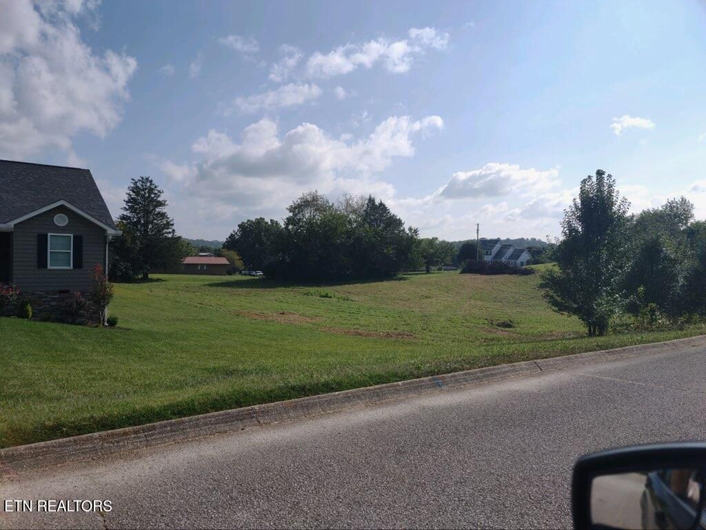 Photo of 0 Fincastle Drive, LaFollette, TN 37766 (MLS # 1298457)