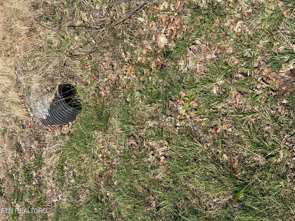 Photo of 609 N Old Tellico Hwy, Madisonville, TN 37354 (MLS # 1331887)