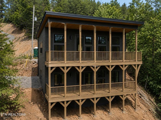 1731 BLUFF RIDGE RD, SEVIERVILLE, TN 37876 - Image 685dbc869a1d4aaaf3a2acf3ac23090c/3983838683