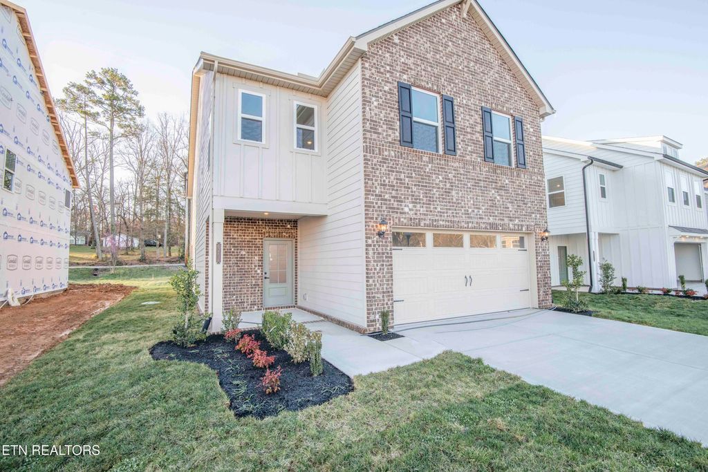 Photo of 12738 Duckfoot Lane (Lot 10) Ln, Farragut, TN 37934 (MLS # 1284672)