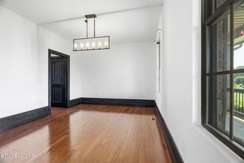Tiny photo for 656 Oxford Rd, Jefferson City, TN 37760 (MLS # 1348175)