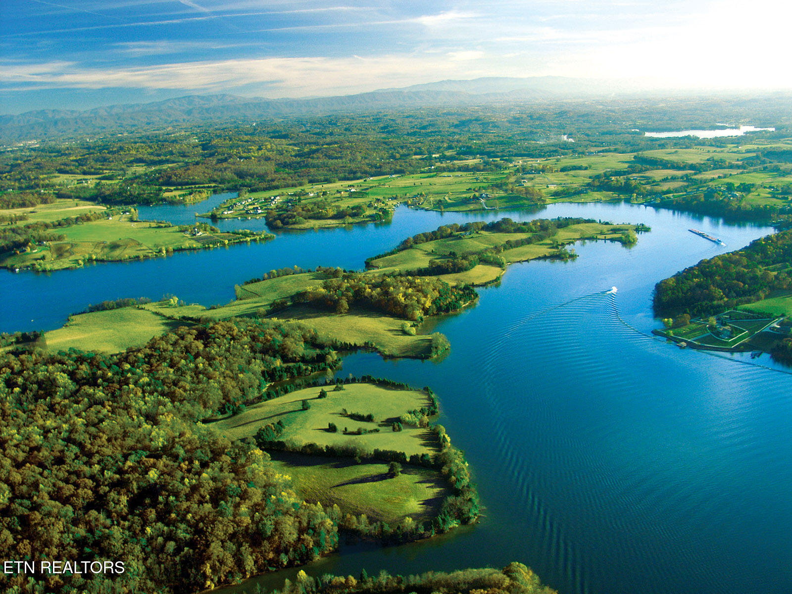 419 Arcadia Peninsula Way