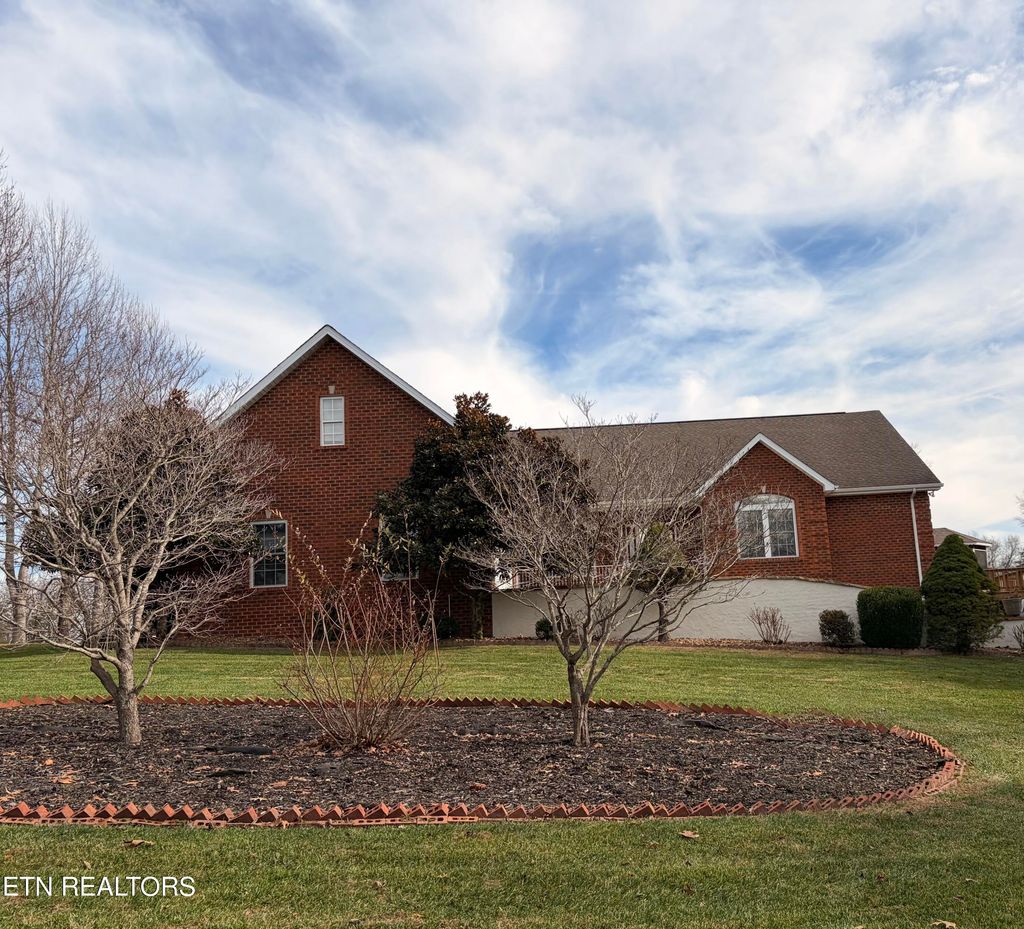 Photo of 320 Iron Wood Circle Circle, Crossville, TN 38571 (MLS # 1322854)