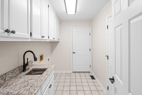 Tiny photo for 452 Mariner Point Drive, Clinton, TN 37716 (MLS # 1328687)