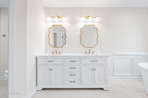 Tiny photo for 452 Mariner Point Drive, Clinton, TN 37716 (MLS # 1328687)