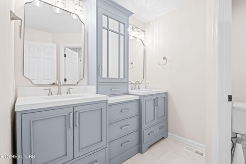 Tiny photo for 452 Mariner Point Drive, Clinton, TN 37716 (MLS # 1328687)