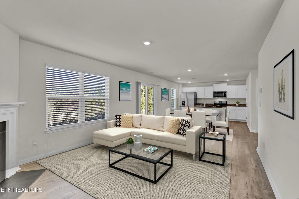 Photo of 305 Duseth Drive Drive, Sweetwater, TN 37874 (MLS # 1286859)