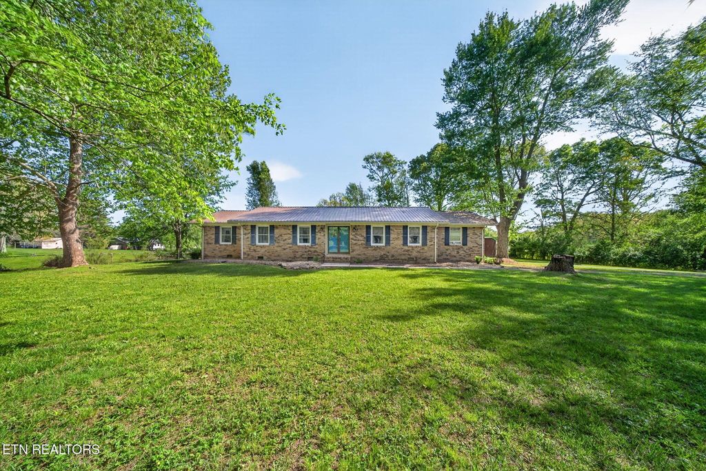 Photo of 109 Parkway Lane, Crossville, TN 38572 (MLS # 1339687)