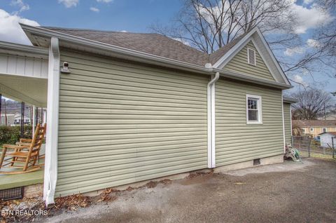 Tiny photo for 2502 Harvey St, Knoxville, TN 37917 (MLS # 1324332)