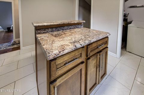 Tiny photo for 2502 Harvey St, Knoxville, TN 37917 (MLS # 1324332)