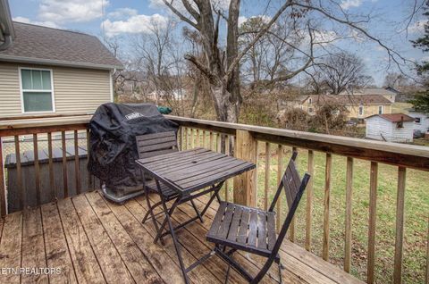 Tiny photo for 2502 Harvey St, Knoxville, TN 37917 (MLS # 1324332)