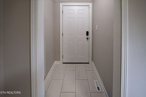 Tiny photo for 2502 Harvey St, Knoxville, TN 37917 (MLS # 1324332)