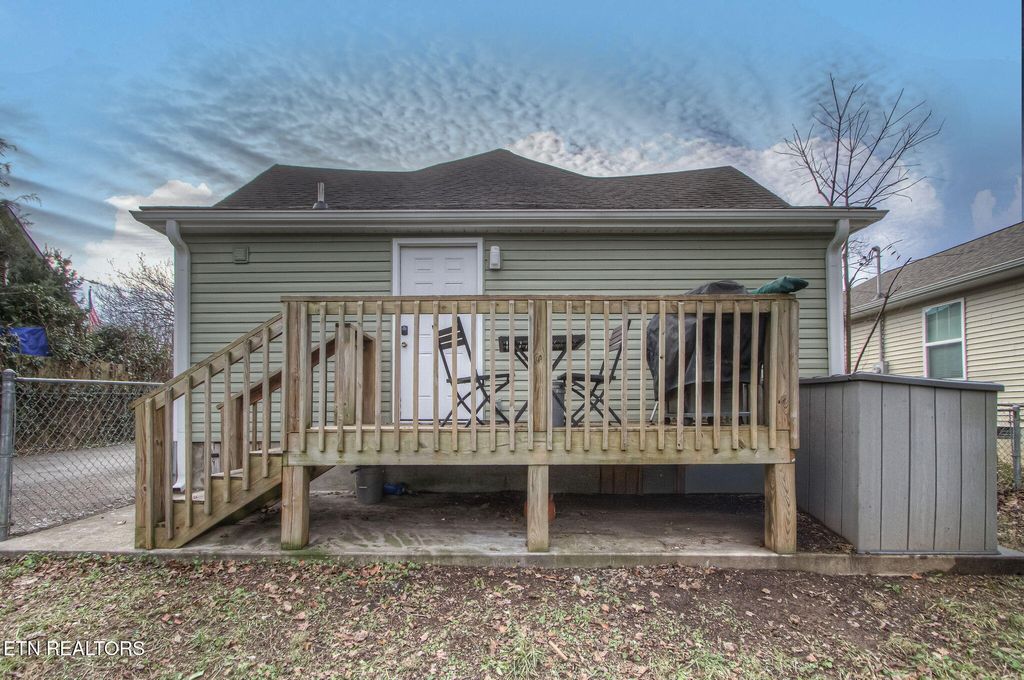 Photo of 2502 Harvey St, Knoxville, TN 37917 (MLS # 1324332)