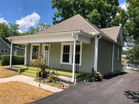 Photo of 2502 Harvey St, Knoxville, TN 37917 (MLS # 1324332)