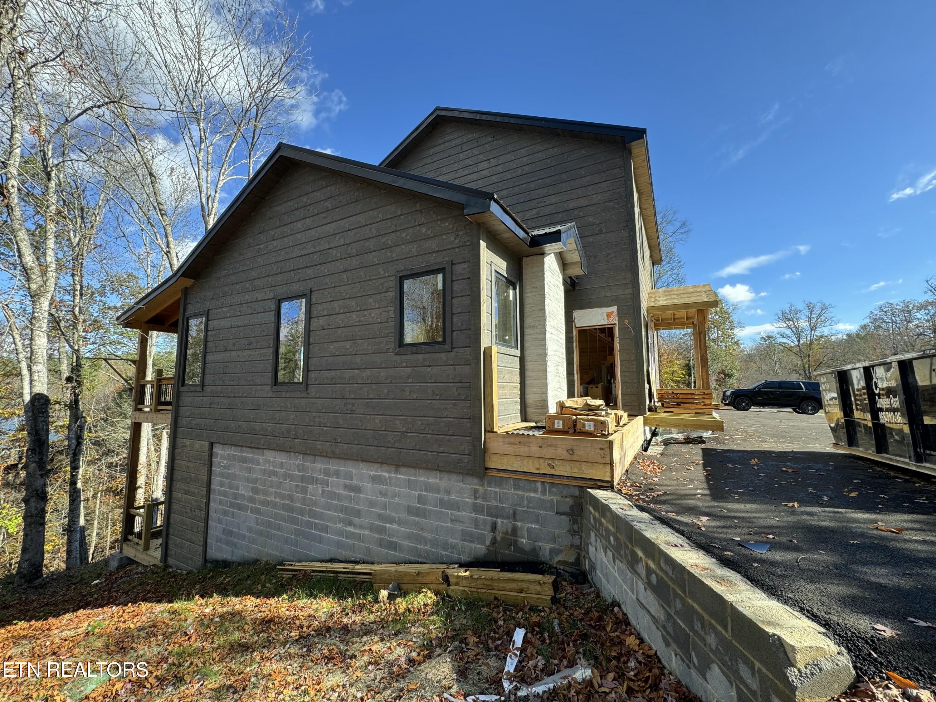 2749 Owls Cove Way