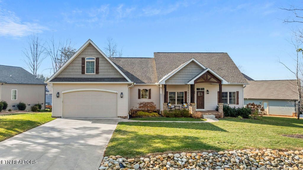 Photo of 304 Elokwa Lane, Loudon, TN 37774 (MLS # 1328175)