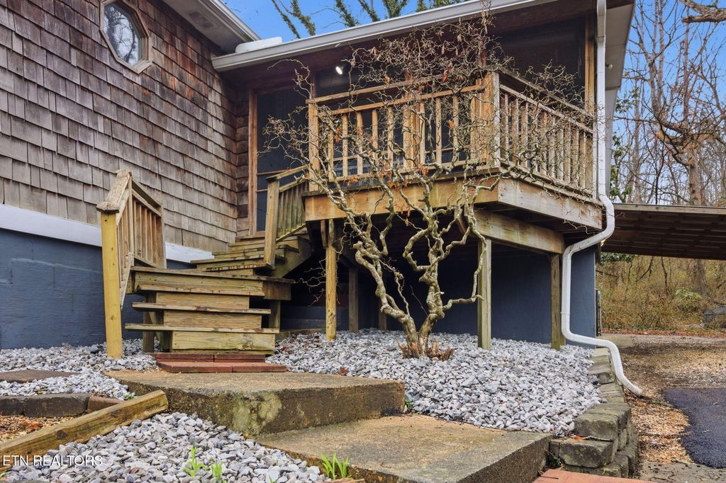 Photo of 353 E Wolf Valley Rd, Heiskell, TN 37754 (MLS # 1331943)