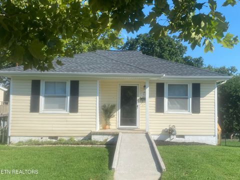 2010 Fine Ave Knoxville TN 37917