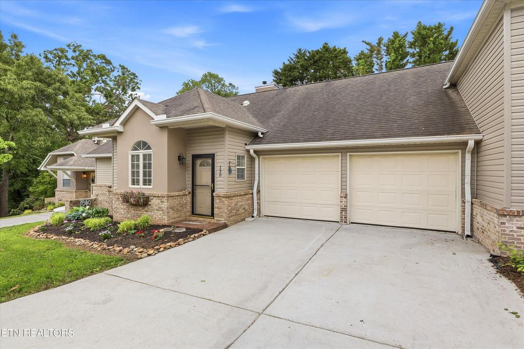 Photo of 120 Sunset View Loop, Maryville, TN 37801 (MLS # 1338954)