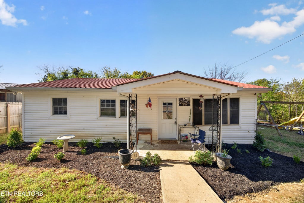 Photo of 50 Volunteer Circle, Carthage, TN 37030 (MLS # 1358933)