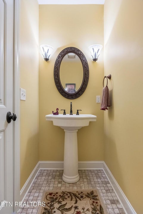 Tiny photo for 135 County Road 440, Athens, TN 37303 (MLS # 1356098)