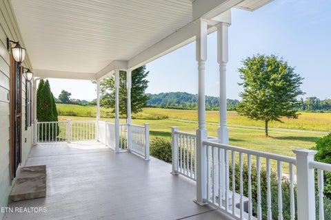 Tiny photo for 135 County Road 440, Athens, TN 37303 (MLS # 1356098)