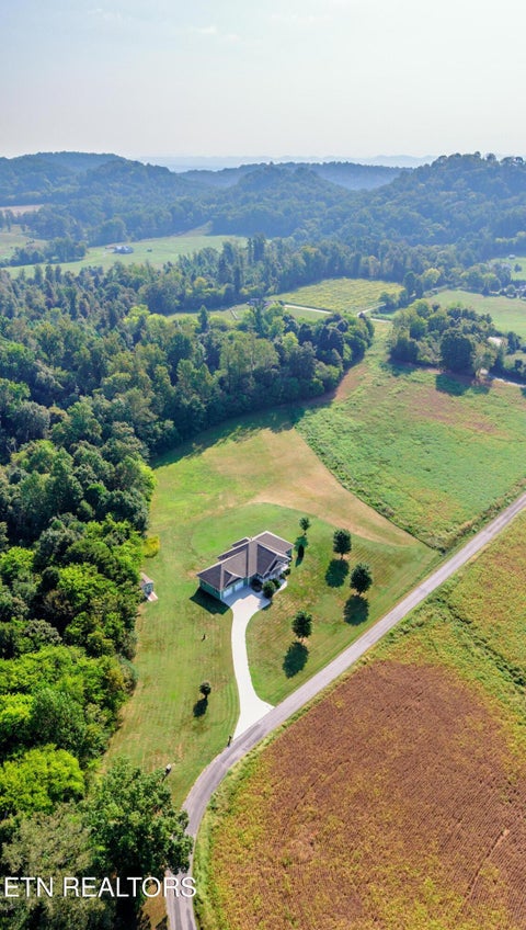 Tiny photo for 135 County Road 440, Athens, TN 37303 (MLS # 1356098)