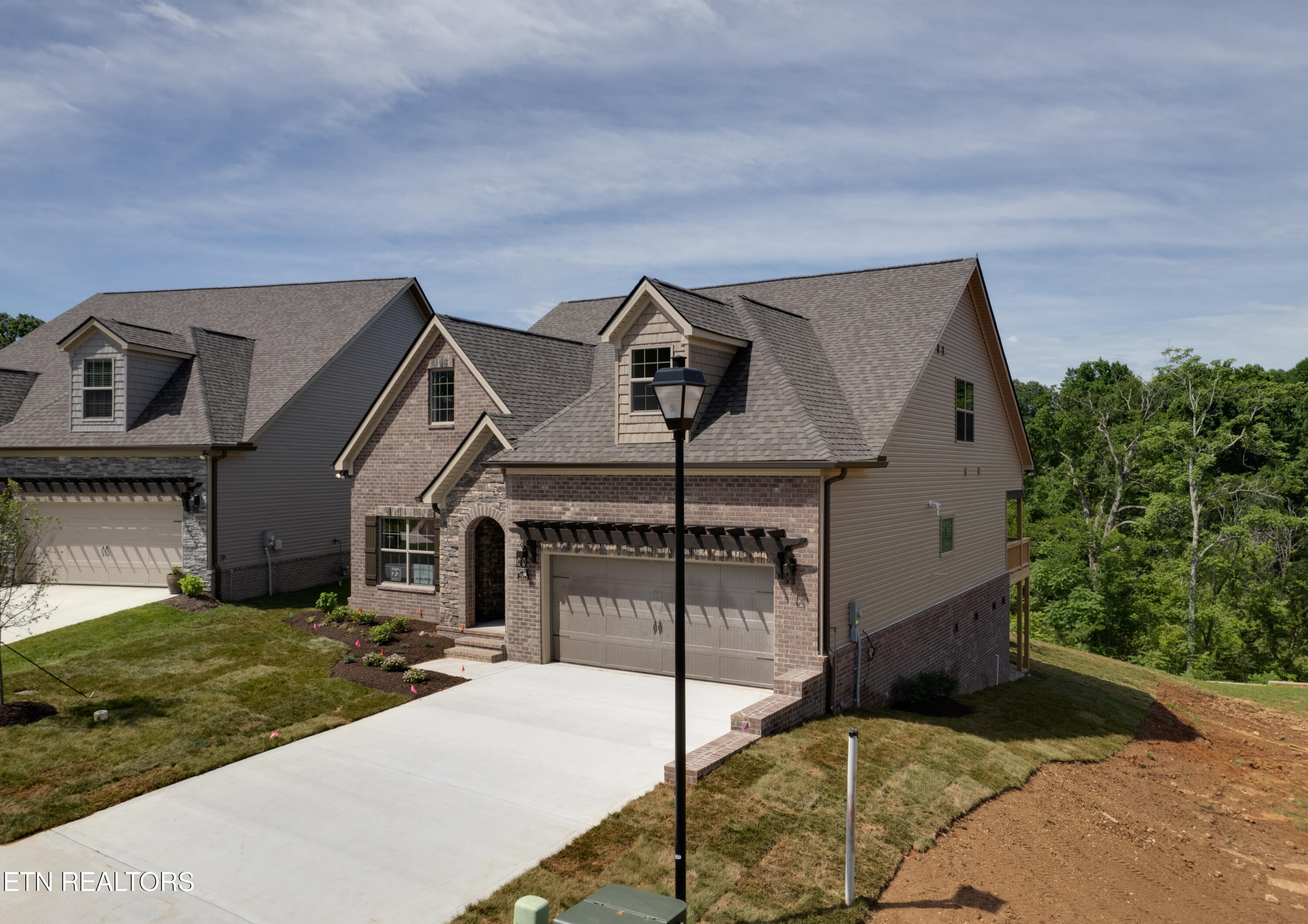 2923 Snow Pond Rd