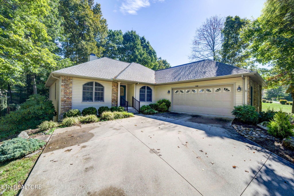 Photo of 113 Berkshire Loop, Crossville, TN 38558 (MLS # 1358825)
