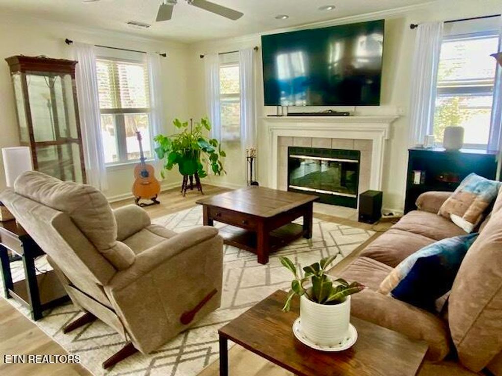 Photo of 203 Seminole Circle, Loudon, TN 37774 (MLS # 1331120)