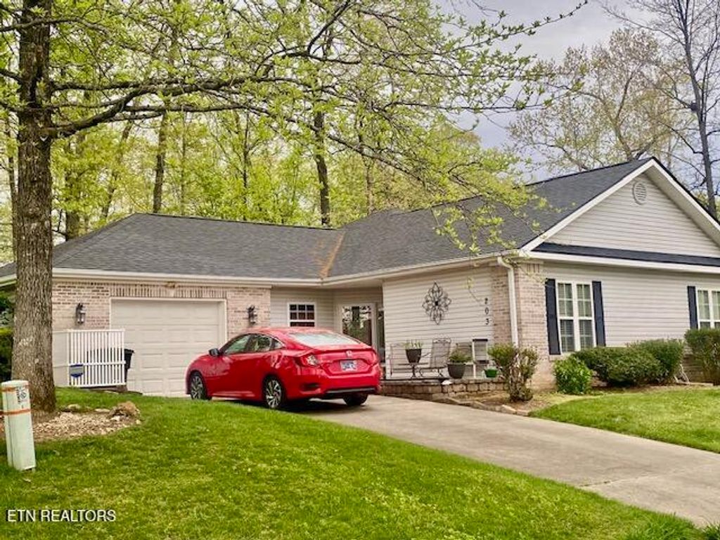 Photo of 203 Seminole Circle, Loudon, TN 37774 (MLS # 1331120)
