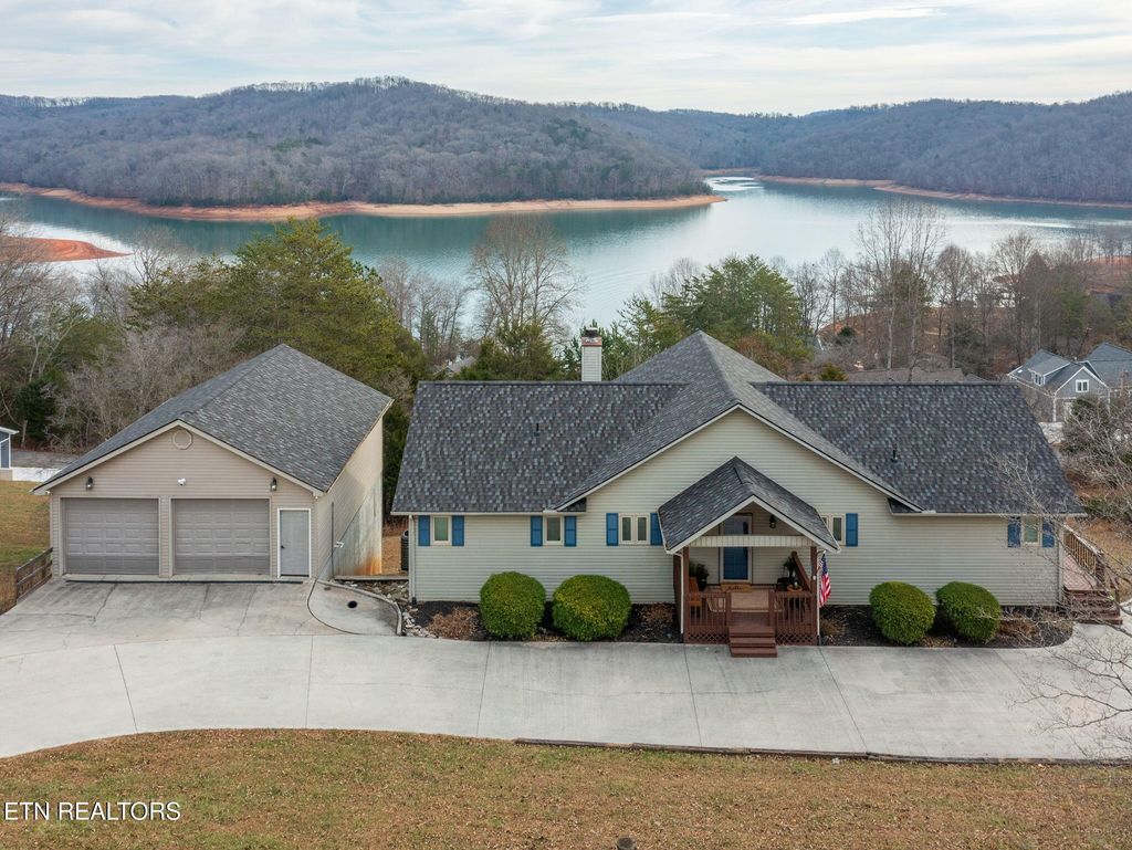 Photo of 110 Little Deer Path Lane, LaFollette, TN 37766 (MLS # 1324573)
