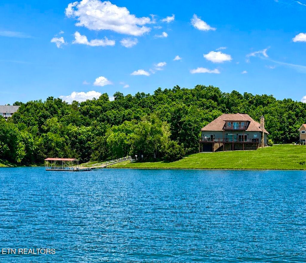 Photo of 614 Watercrest Lane, Dandridge, TN 37725 (MLS # 1342958)